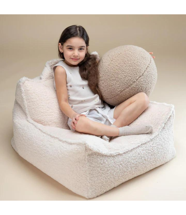 Beige balkussen van zachte teddystof – comfortabel en duurzaam voor kinderen