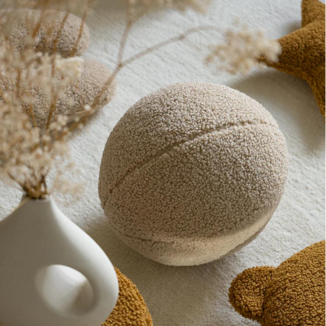 Beige balkussen van zachte teddystof – comfortabel en duurzaam voor kinderen