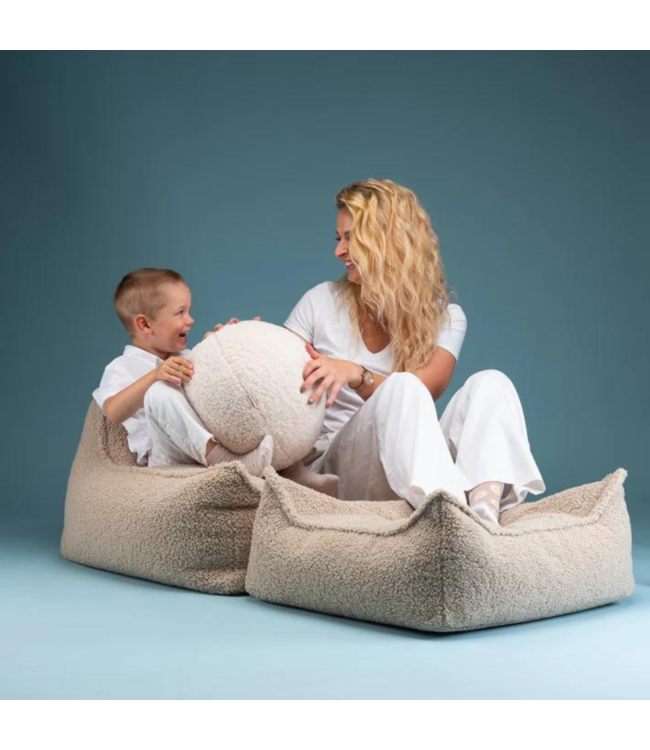 Cream balkussen van zachte teddystof – comfortabel en duurzaam voor kinderen