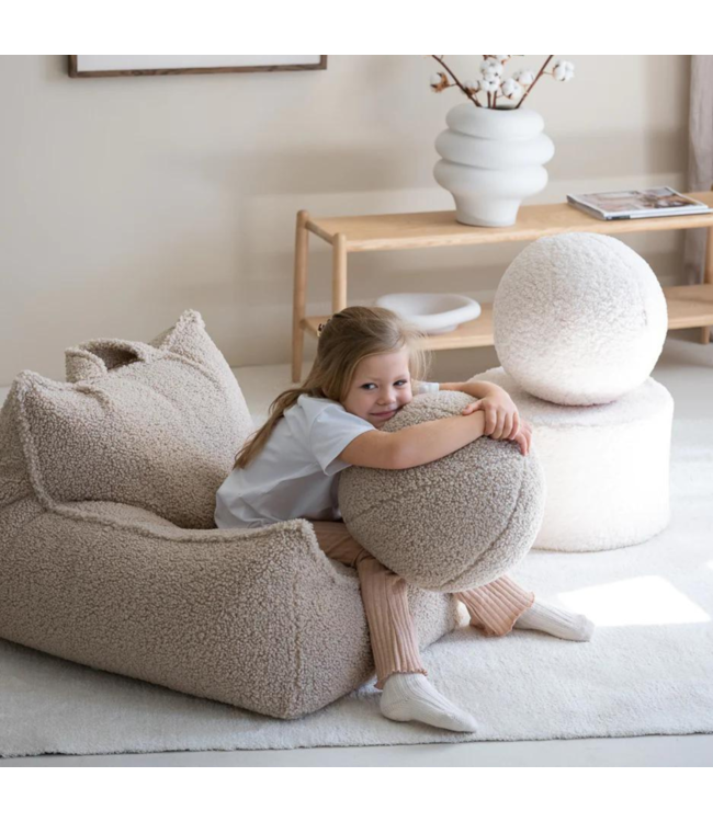 Cream balkussen van zachte teddystof – comfortabel en duurzaam voor kinderen