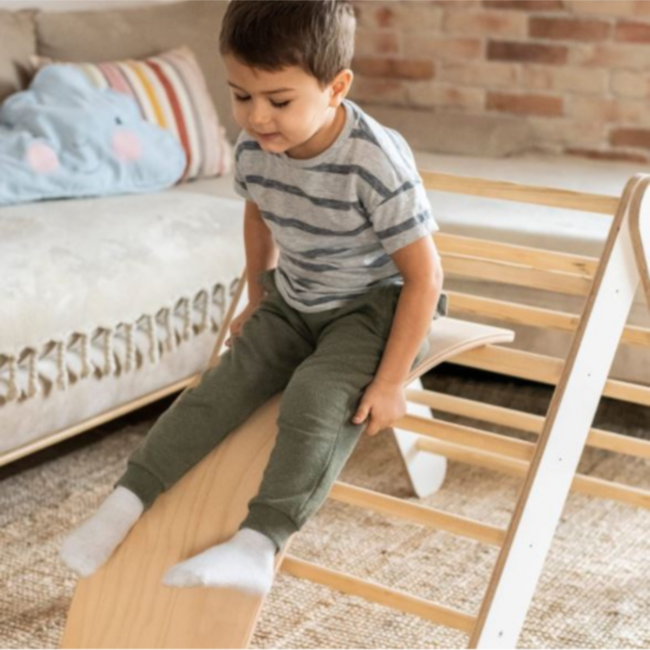 Klimrek met tenthoes in wit en blauw – veelzijdig speelmeubel voor kinderen