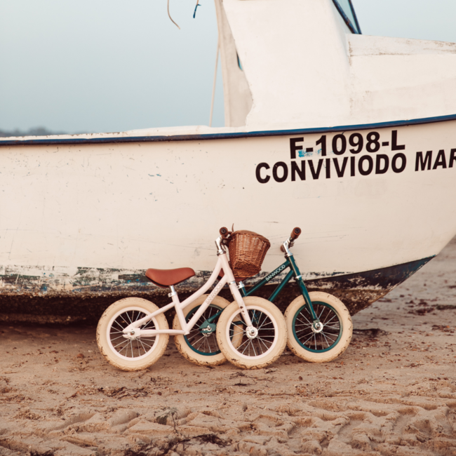 Vélo d’équilibre vintage 12 pouces en crème – vélo élégant pour apprendre l’équilibre