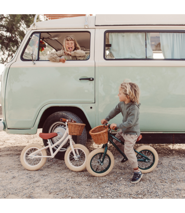 Vintage loopfiets 12 inch in crème – stijlvolle fiets om evenwicht te leren