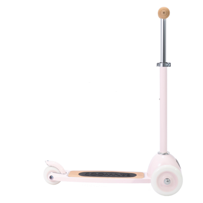 Roze microstep met mandje en 3 wielen voor kinderen