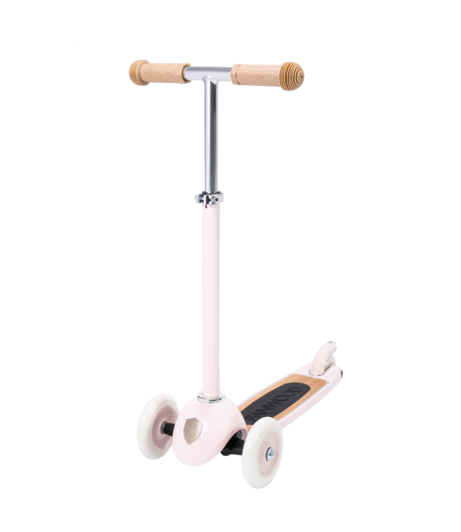 Roze microstep met mandje en 3 wielen voor kinderen