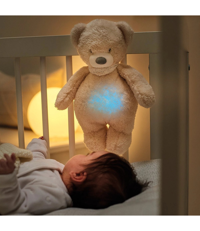 Grijze hartslag knuffelbeer met nachtlampje en geluid