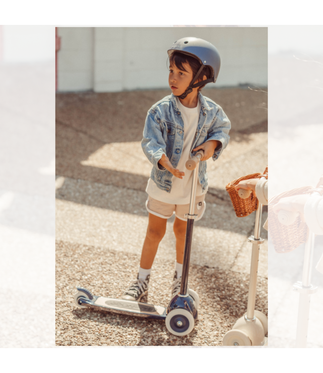 Navy microstep met 3 wielen & rieten mandje