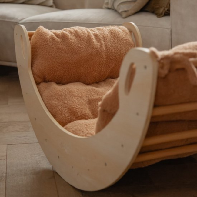 Nougat teddykussen voor klimboog – Zacht & veilig speelcomfort