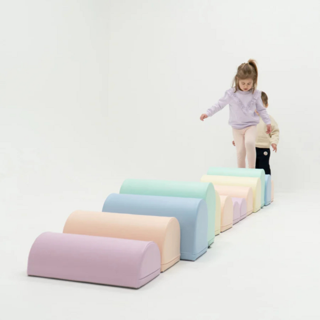 Blocs en mousse parcours d’obstacles aux couleurs pastel – sûr et stimulant la motricité