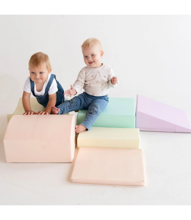 Foam speelblokken Little Crawler – 7-delige set in zachte pastelkleuren voor kruipende ontdekkers