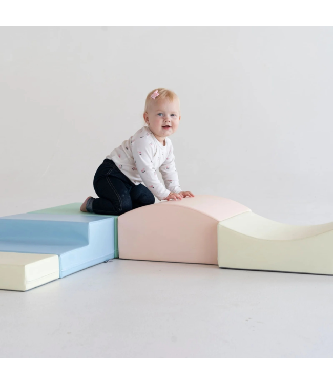 Foam speelblokken Little Crawler – 7-delige set in zachte pastelkleuren voor kruipende ontdekkers