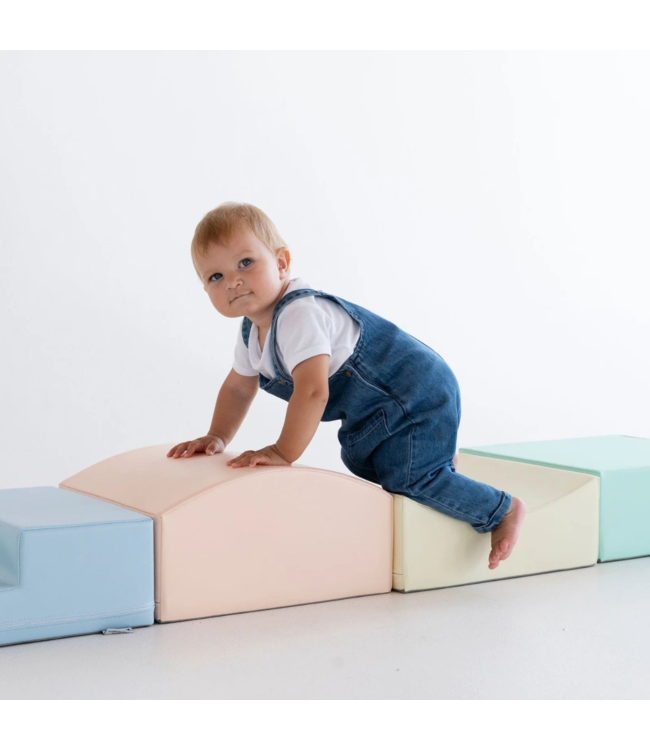 Foam speelblokken Little Crawler – 7-delige set in zachte pastelkleuren voor kruipende ontdekkers