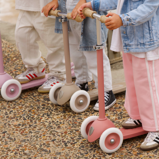 Sustainable 3-Wheel Kids Scooter made of 100% Recycled Plastic (Aged 3+) – Raspberry