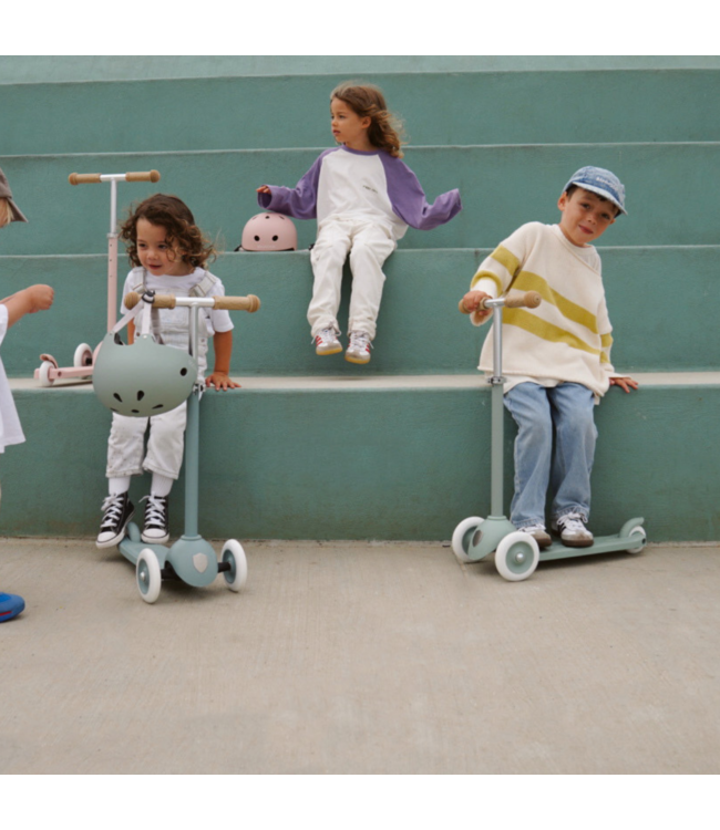 Duurzame kinderstep teal – fris en verantwoord rijden