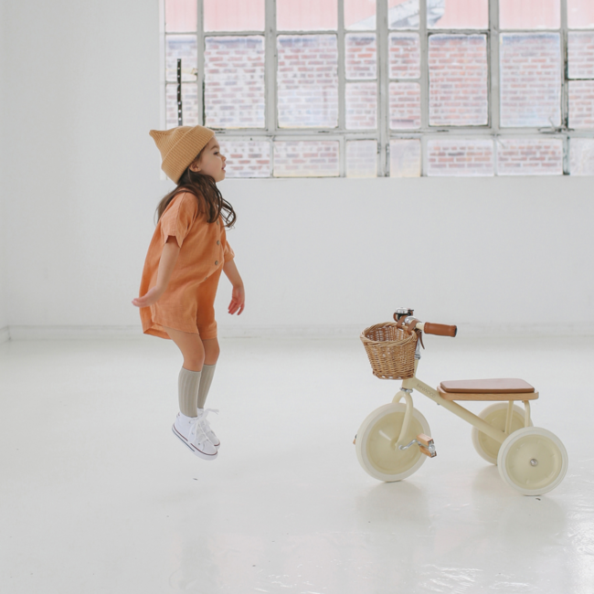 Tricycle vintage pour enfants avec panier | Créme, sûr et durable