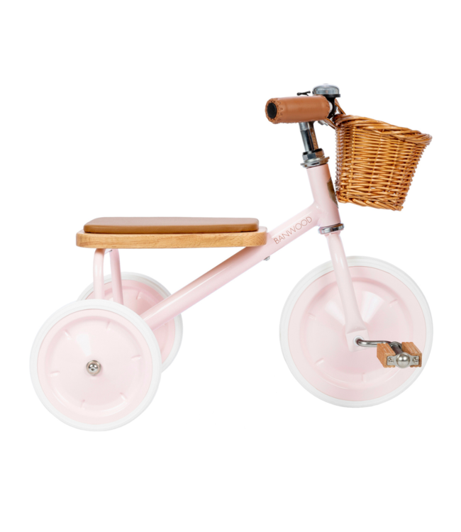 Roze driewieler met mandje en bel