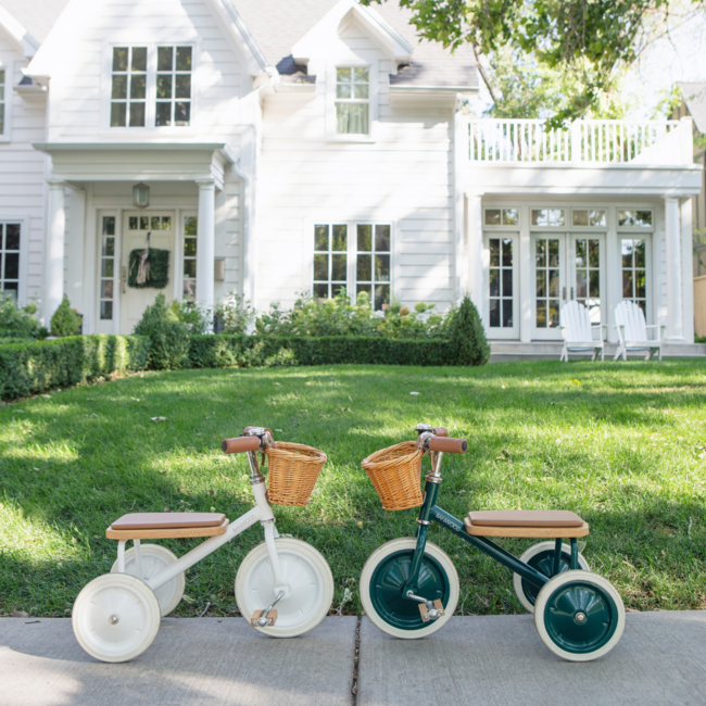 Tricycle vintage pour enfants avec panier | Blanc, sûr et durable