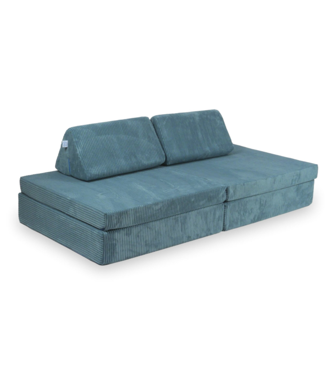 Blauwe Montessori speelbank van zachte corduroy stof