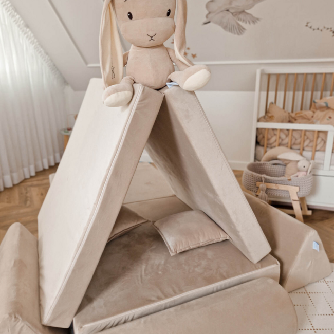 Ecru modulaire mini speelbank van zacht schuim en luxe velvet stof
