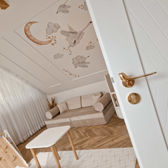 Mini Montessori Spielsofa aus Ecru Velvet – kompaktes modulares Design