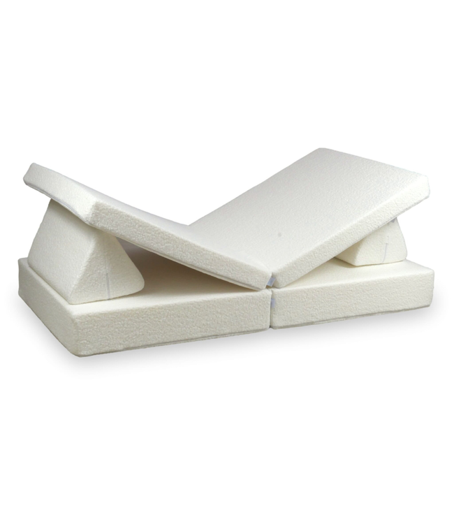 Zachte witte Montessori speelbank van teddystof