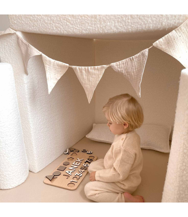 Zachte witte Montessori speelbank van teddystof