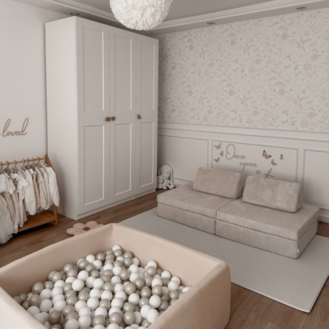 Beigefarbene luxuriöse Montessori-Spielbank aus weichem Cordstoff