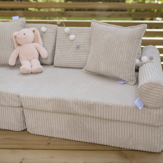 Grijze luxe Montessori speelbank van zachte corduroy stof