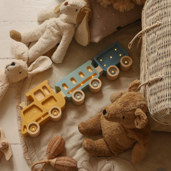 Trein kinderlamp met 2 wagonnen in geel en blauw