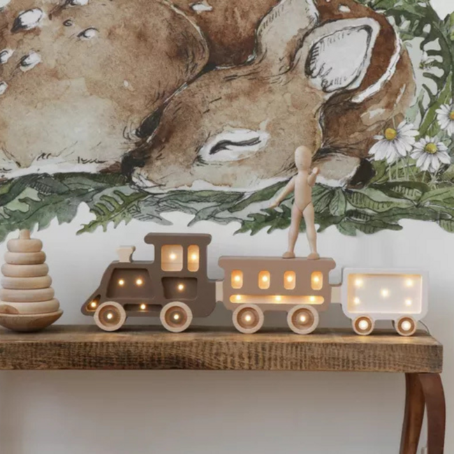 Holz-Nachtlampe in Zugform, Coffee Cream – Handgefertigte Stimmungsbeleuchtung für Kinderzimmer oder Spielbereich