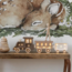 Houten nachtlamp in treinvorm, coffee cream – Handgemaakte sfeerverlichting voor kinderkamer of speelruimte
