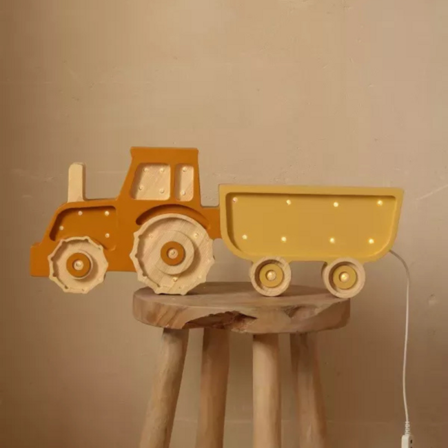 Handgemaakte houten tractorlamp Mustard  – sfeervolle kinderlam