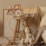 Houten tractor lamp in coffee cream – handgemaakte sfeerverlichting voor kinderkamer of speelruimte