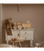 Houten tractor lamp in coffee cream – handgemaakte sfeerverlichting voor kinderkamer of speelruimte