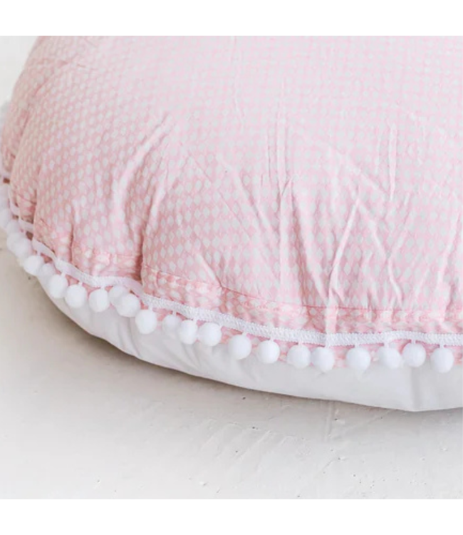 Oversized vloerkussen roze met pompoms