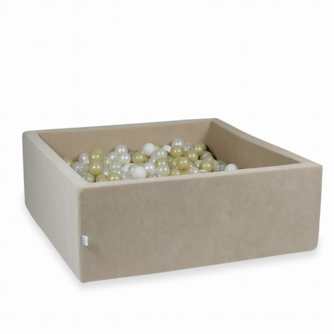 Vierkante ballenbak 110x110 cm in beige velvet met 600 ballen