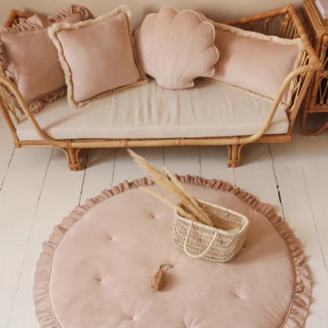 Samtkissen Apricot mit Rüschen – Soft Touch Kollektion