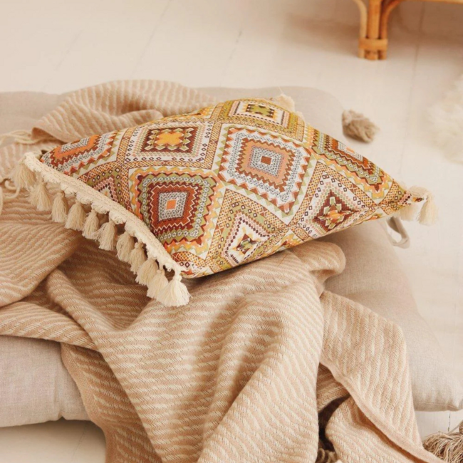 Sierkussen met boho franjes – sfeervol en zacht kussen uit de Boho Tribe collectie