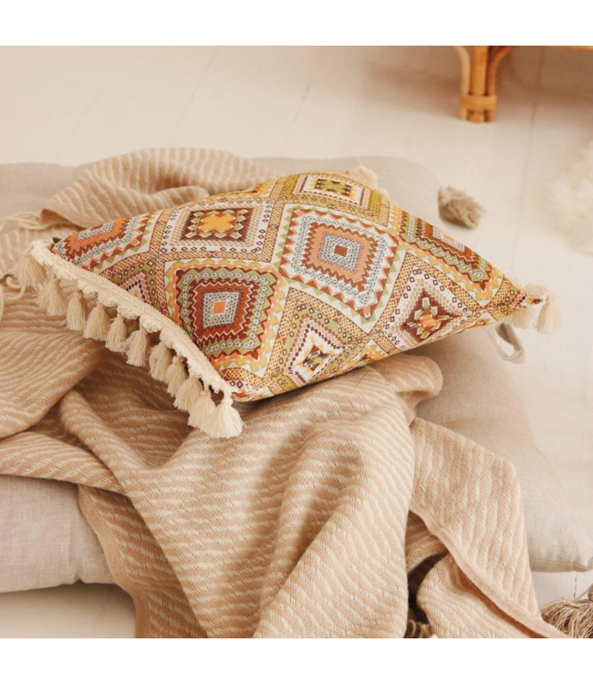 Sierkussen met boho franjes – sfeervol en zacht kussen uit de Boho Tribe collectie