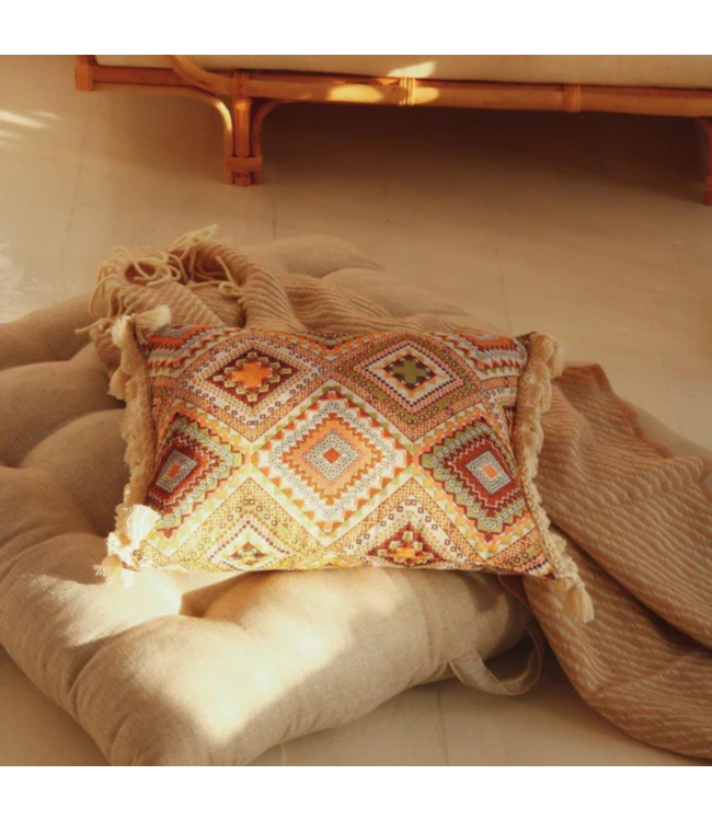Sierkussen met boho franjes – sfeervol en zacht kussen uit de Boho Tribe collectie