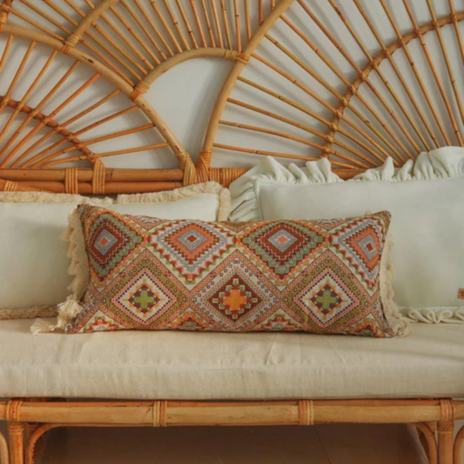 Boho sierkussen met franjes 60 x 30 cm – handgemaakt en sfeervol accessoire voor elk interieur