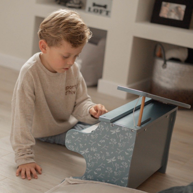 Houten piano in blauwe kleur – duurzaam muziek speelgoed voor peuters en kleuters vanaf 3 jaar