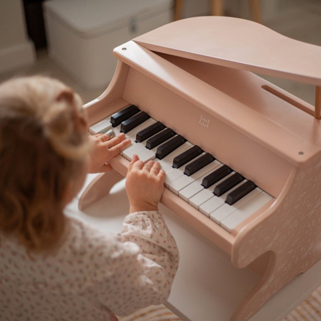 Houten kinderpiano in zacht roze – Speels muziek speelgoed