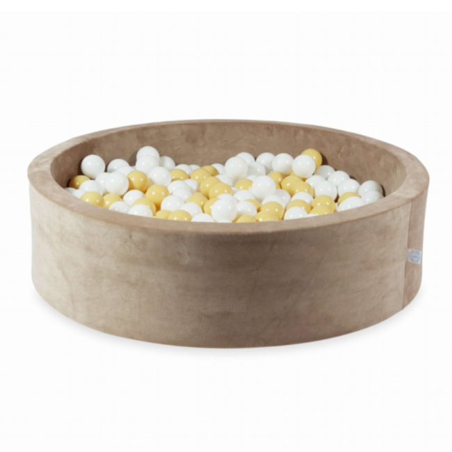 Soft Velvet Bällepool für 400 Bälle in Dunkelbeige – sicher, bequem und stilvoll