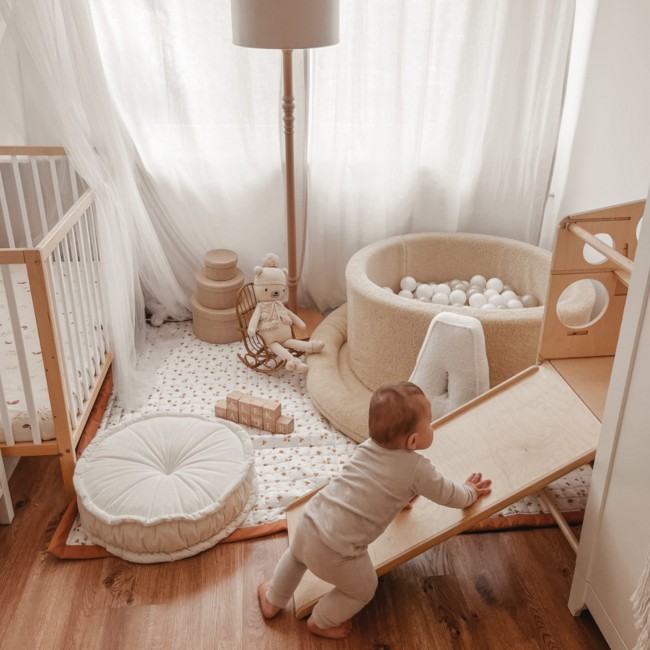 Beiger Teddy-Bällebad mit 300 Bällen – weiche Spieloase 90x40 cm für Babys und Kleinkinder