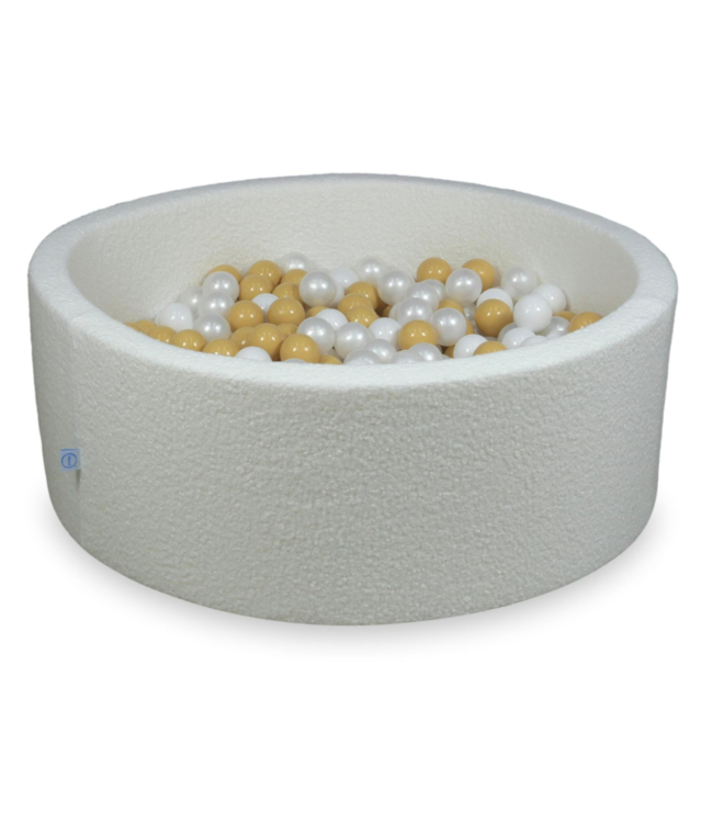 Zachte witte teddy ballenbak met 500 ballen – stijlvol en veilig speelplezier
