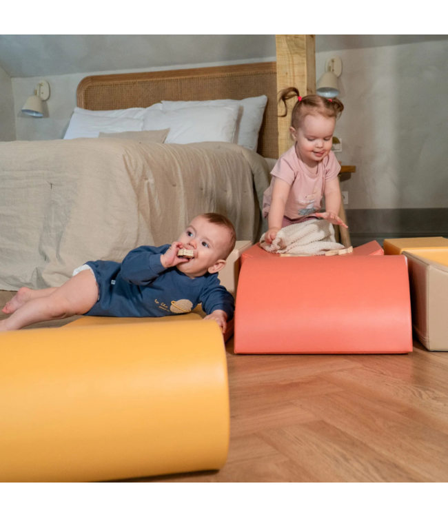 Softplay foam blokken set in pastel pink – stimuleert motoriek en creativiteit