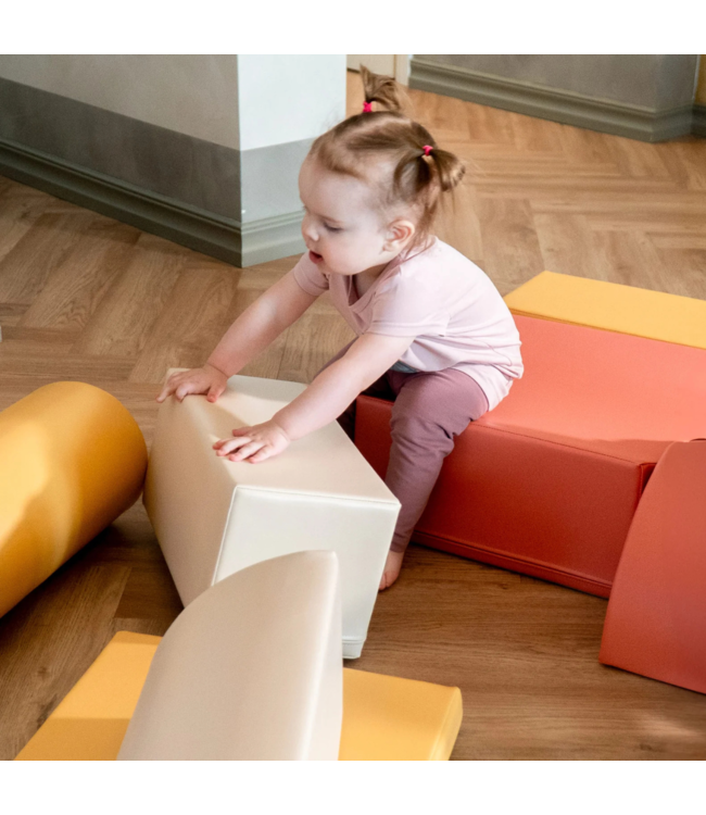 Softplay foam blokken set in pastel pink – stimuleert motoriek en creativiteit