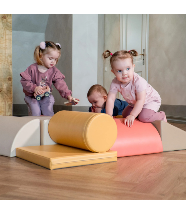 Softplay foam blokken set in pastel pink – stimuleert motoriek en creativiteit
