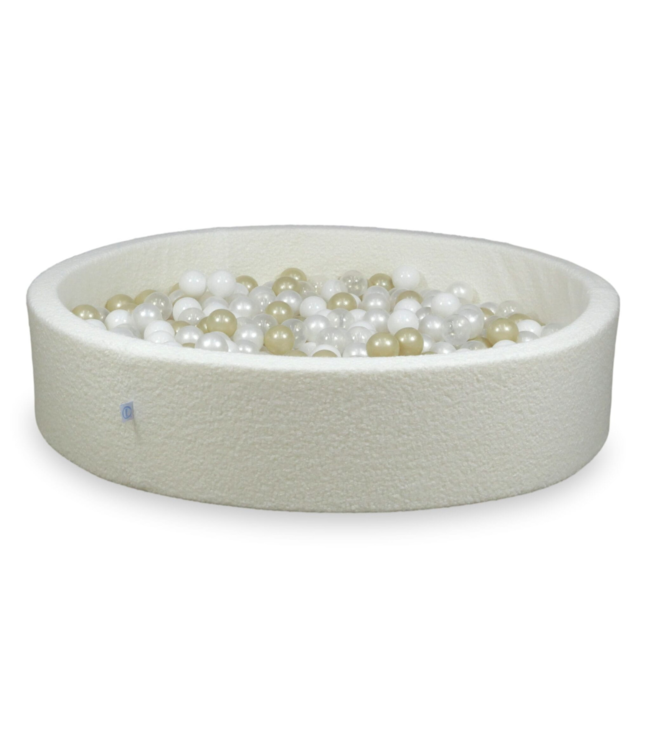 Zachte teddy ballenbak wit – inclusief 600 ballen voor eindeloos speelplezier